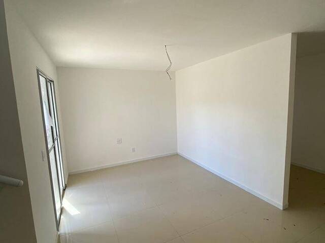 #2158 - Casa para Venda em Eusébio - CE