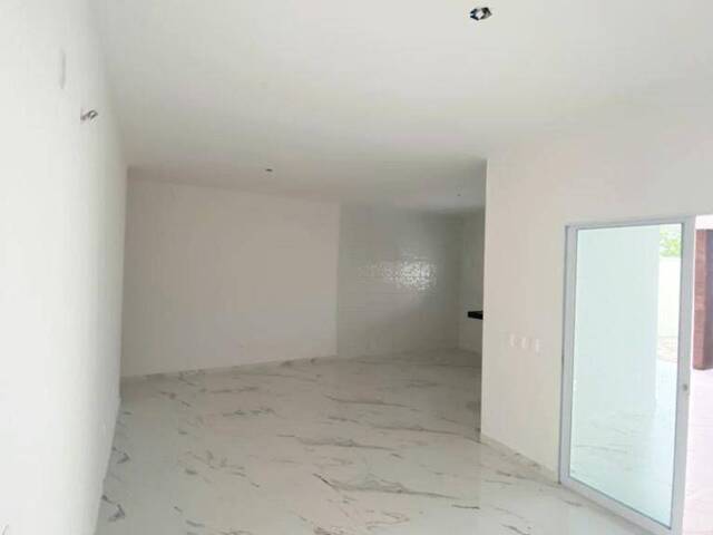 Casa para Venda em Eusébio - 2