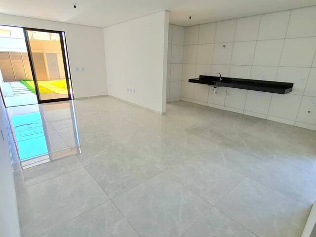 #2745 - Casa para Venda em Fortaleza - CE