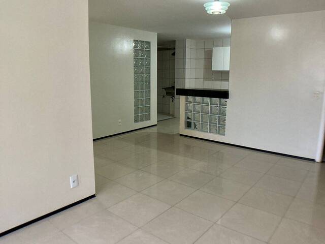 #2961 - Apartamento para Venda em Fortaleza - CE