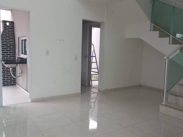 #3318 - Casa para Locação em Eusébio - CE