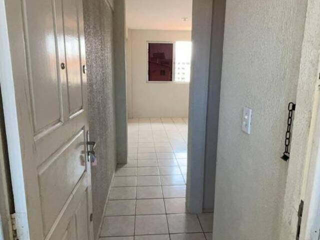 Apartamento para Venda em Fortaleza - 2