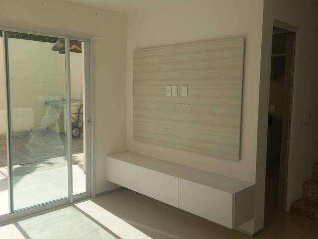 #2471 - Casa em condomínio para Locação em Eusébio - CE