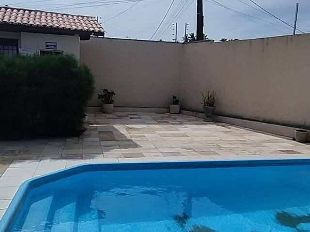 #3529 - Casa em condomínio para Venda em Fortaleza - CE