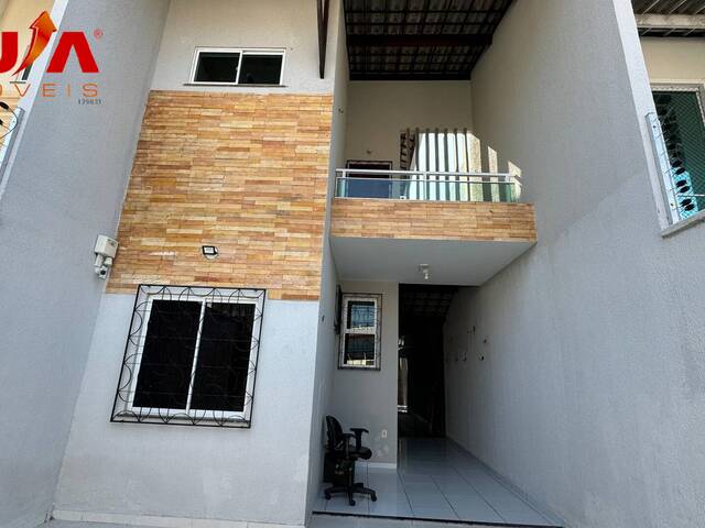 Casa para Venda em Eusébio - 2