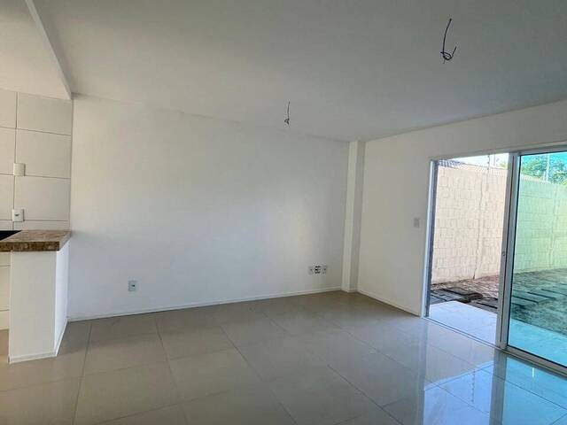 #3811 - Casa para Locação em Eusébio - CE - 3