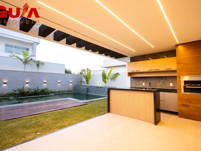 #3833 - Casa em condomínio para Venda em Eusébio - CE - 2