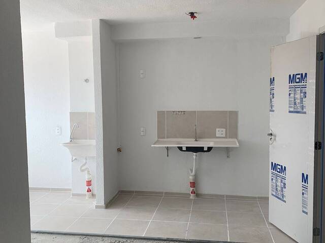 #3877 - Apartamento para Locação em Fortaleza - CE - 2