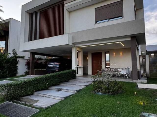 #3921 - Casa em condomínio para Venda em Eusébio - CE - 2