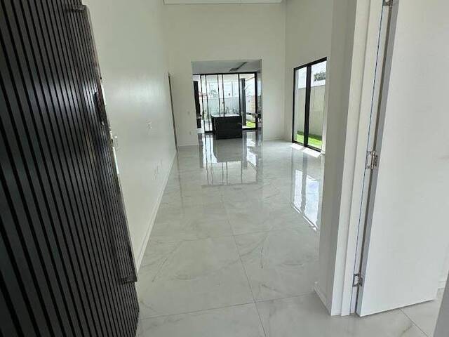 #4008 - Casa para Venda em Eusébio - CE - 2