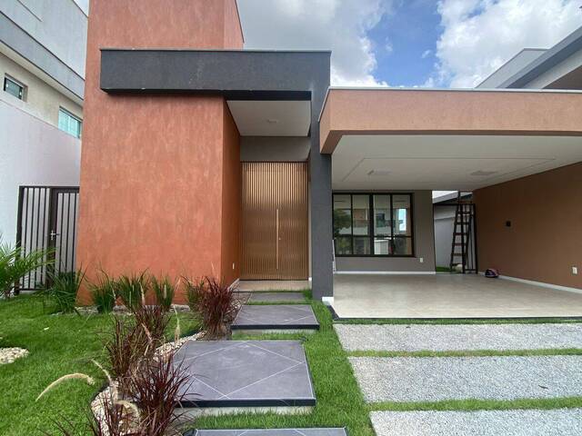 #4100 - Casa para Venda em Eusébio - CE - 1
