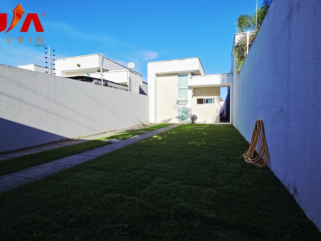 #4202 - Casa para Venda em Eusébio - CE - 1