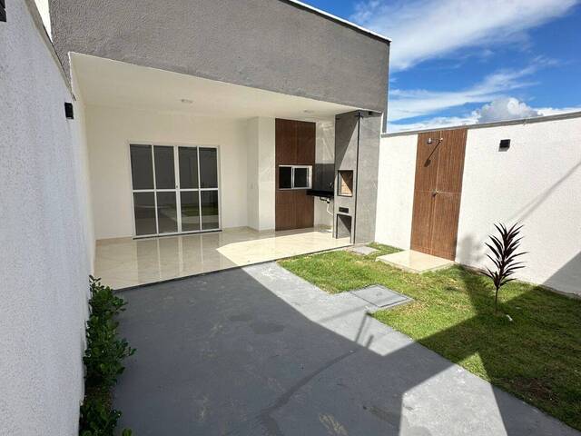 #4438 - Casa para Venda em Itaitinga - CE - 2