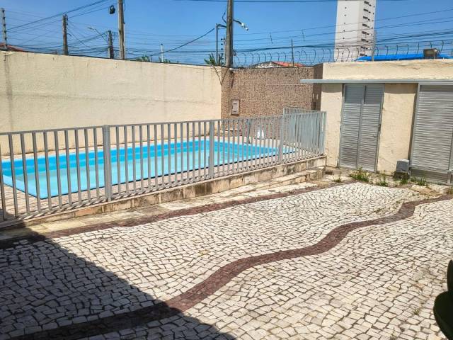 #4499 - Casa para Venda em Fortaleza - CE - 2