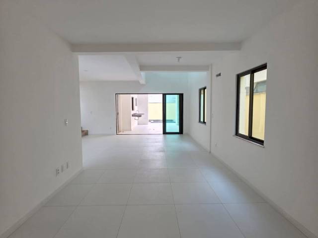 #4533 - Casa para Venda em Eusébio - CE - 3