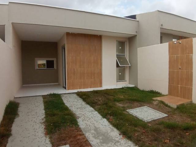 #4582 - Casa para Venda em Itaitinga - CE - 2