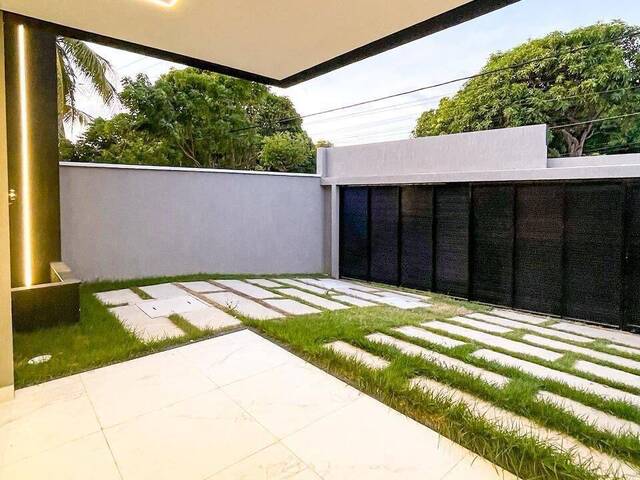 #4606 - Casa para Venda em Eusébio - CE - 2