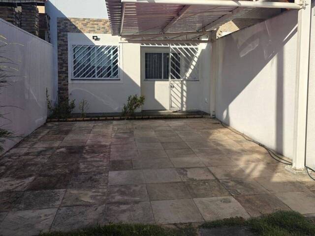 #4660 - Casa em condomínio para Venda em Eusébio - CE - 2
