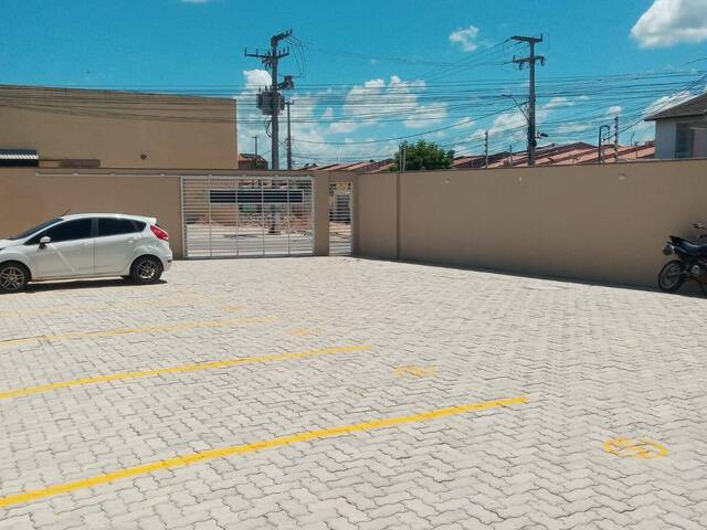 #4712 - Apartamento para Venda em Itaitinga - CE - 2