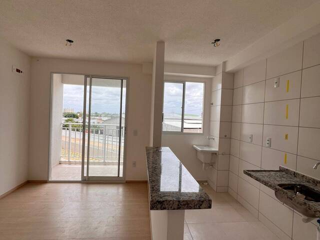 #4625 - Apartamento para Venda em Eusébio - CE - 2