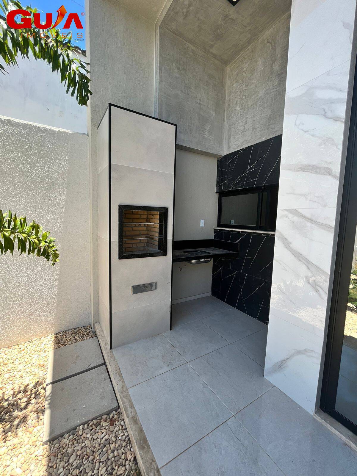Casa à venda com 3 quartos, 100m² - Foto 3