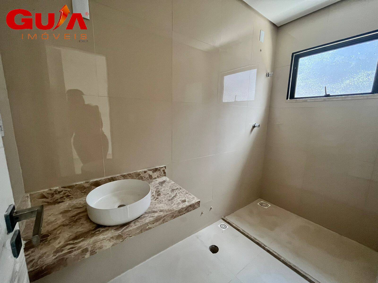 Casa à venda com 3 quartos, 100m² - Foto 8