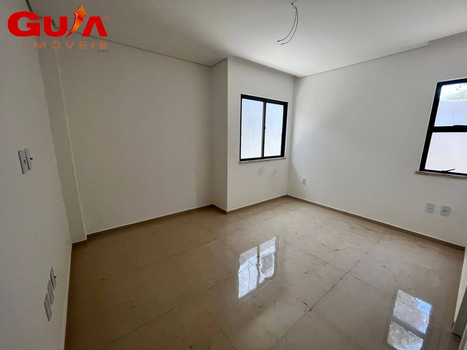 Casa à venda com 3 quartos, 100m² - Foto 9