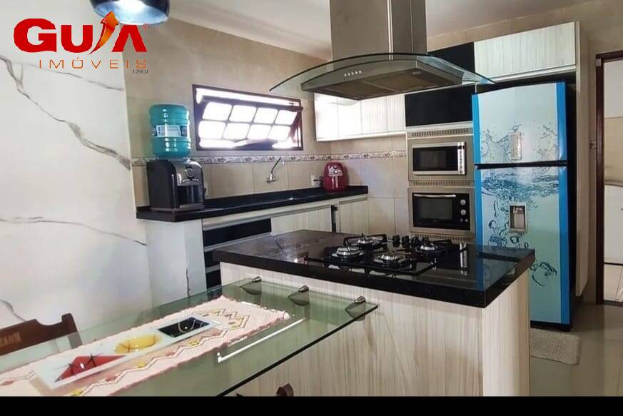 Casa, 3 quartos, 300 m² - Foto 2