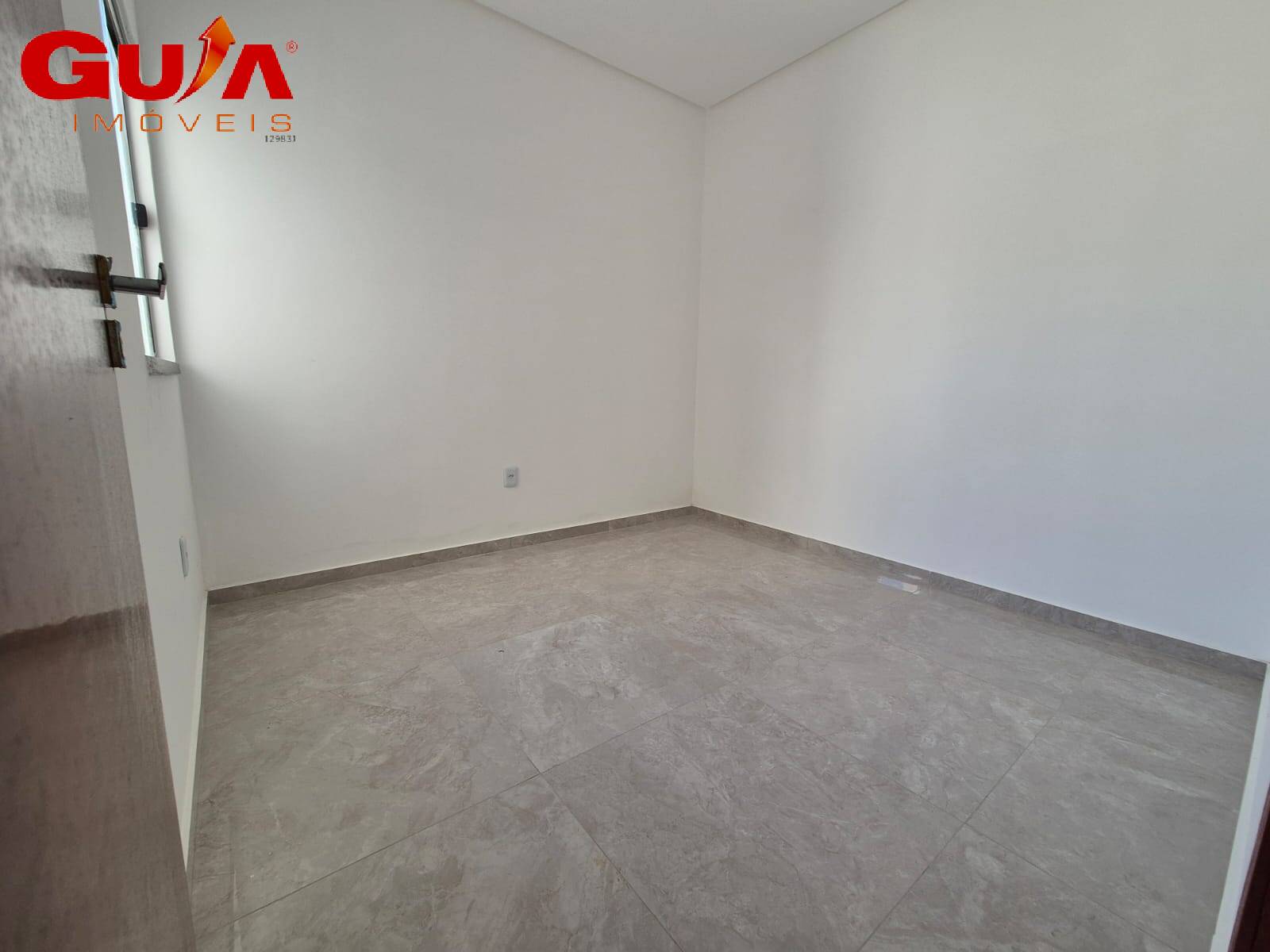 Casa à venda com 3 quartos, 80m² - Foto 5