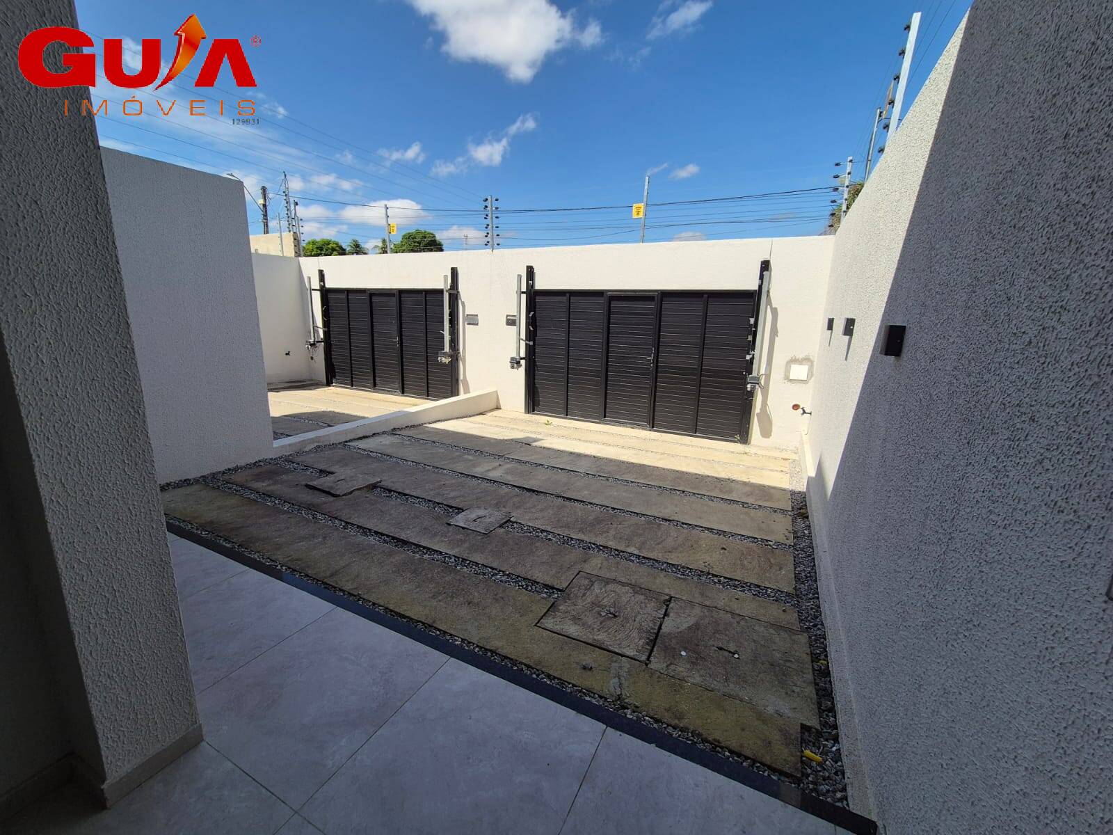 Casa à venda com 3 quartos, 80m² - Foto 4