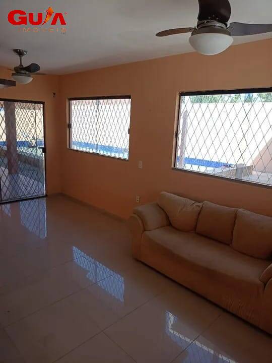 Casa à venda com 3 quartos, 230m² - Foto 8