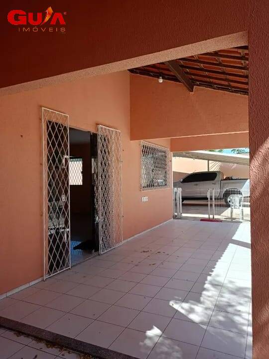 Casa à venda com 3 quartos, 230m² - Foto 4