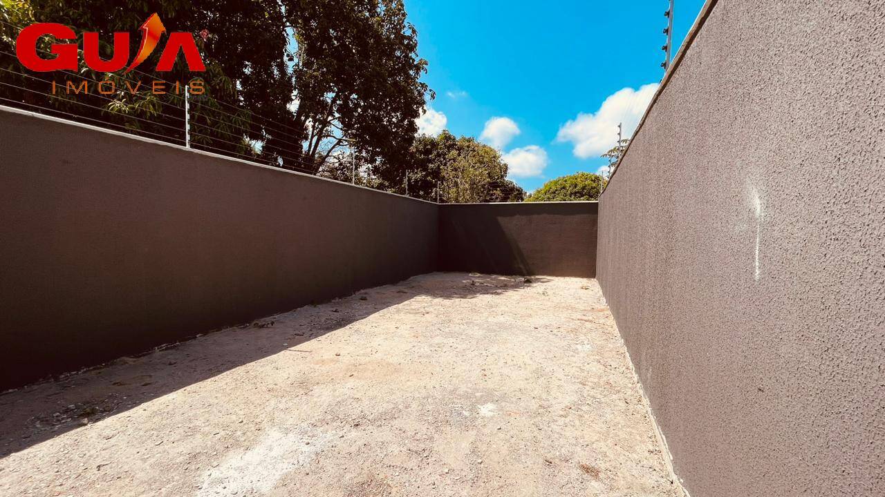 Casa à venda com 4 quartos, 116m² - Foto 16
