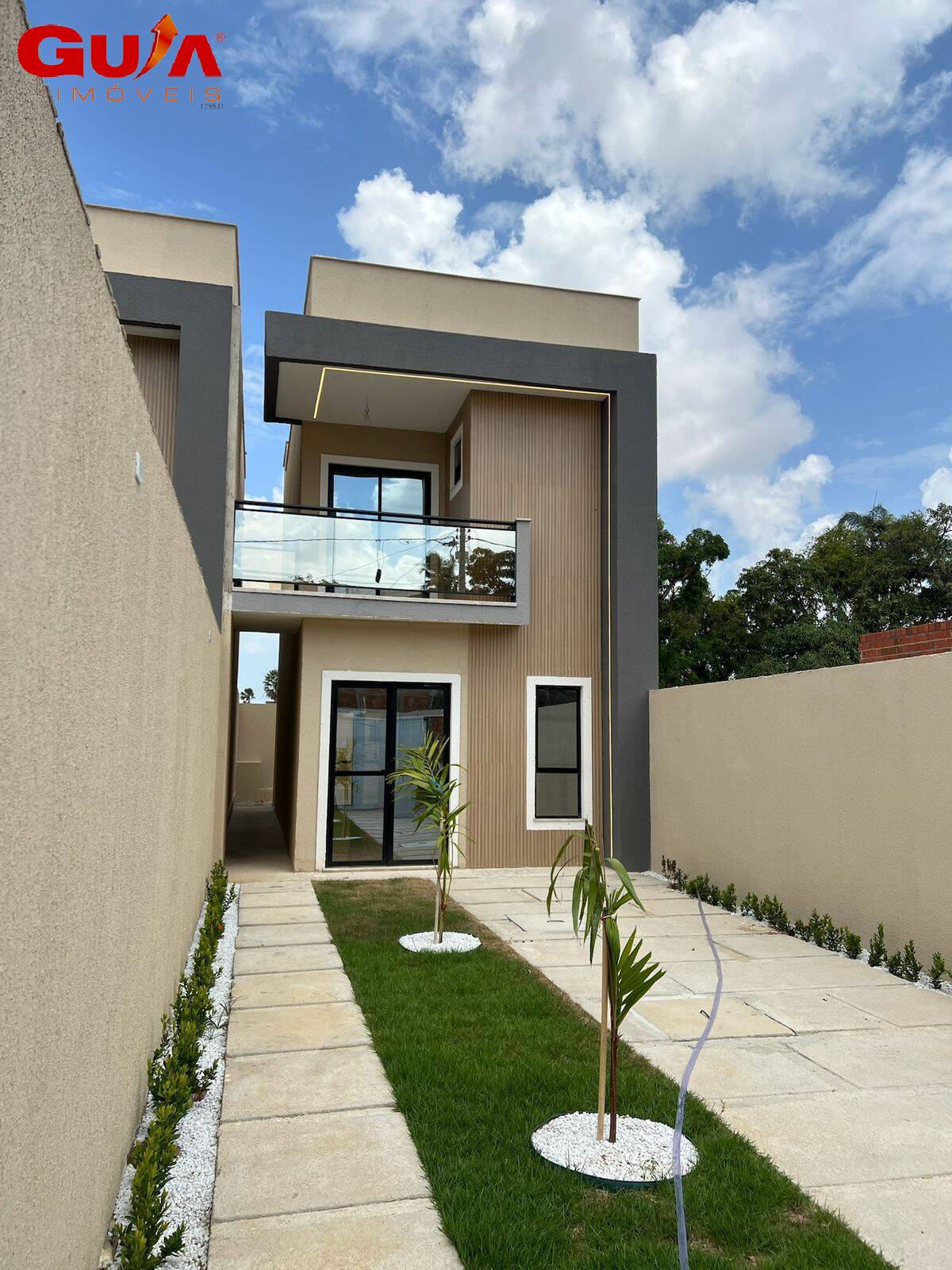 Casa no Mondubim com 3 suítes, e 4 banheiros