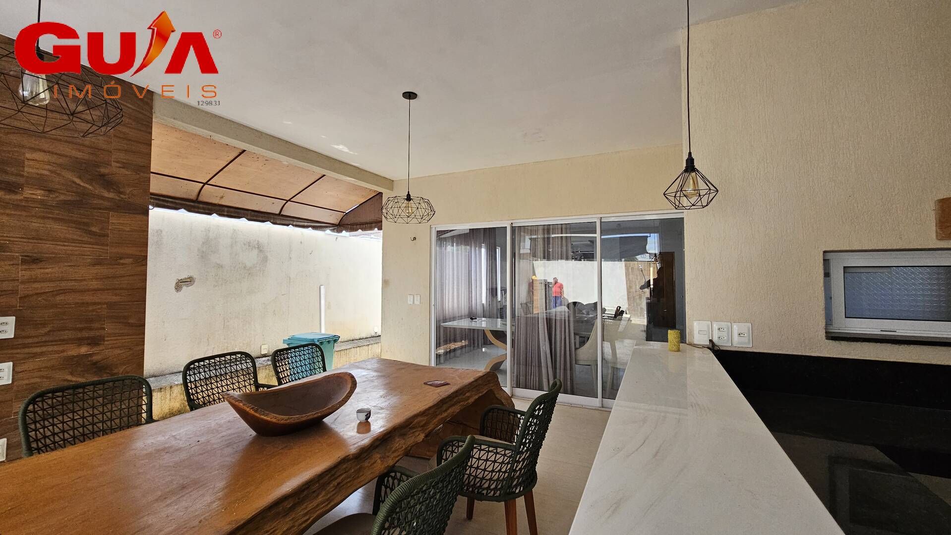 Casa à venda com 4 quartos, 450m² - Foto 4