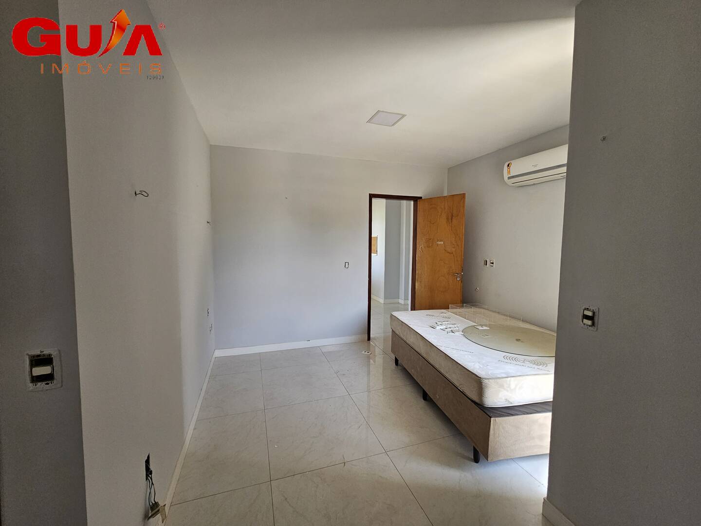 Casa à venda com 4 quartos, 450m² - Foto 26