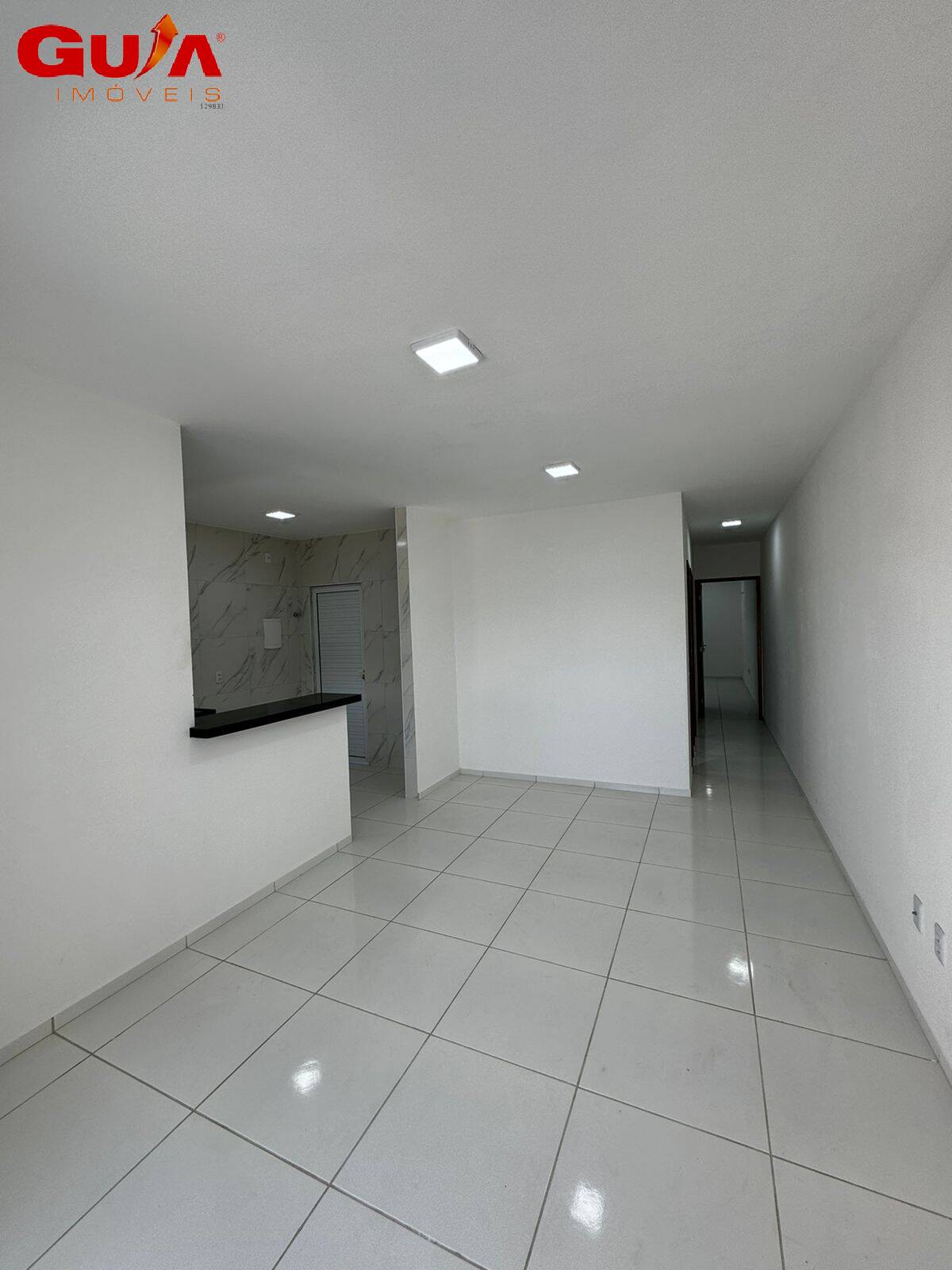 Casa à venda com 2 quartos, 80m² - Foto 3