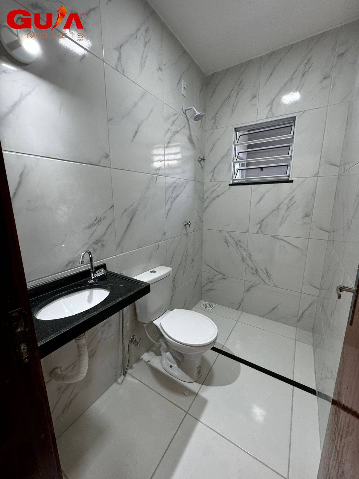 Casa à venda com 2 quartos, 80m² - Foto 10