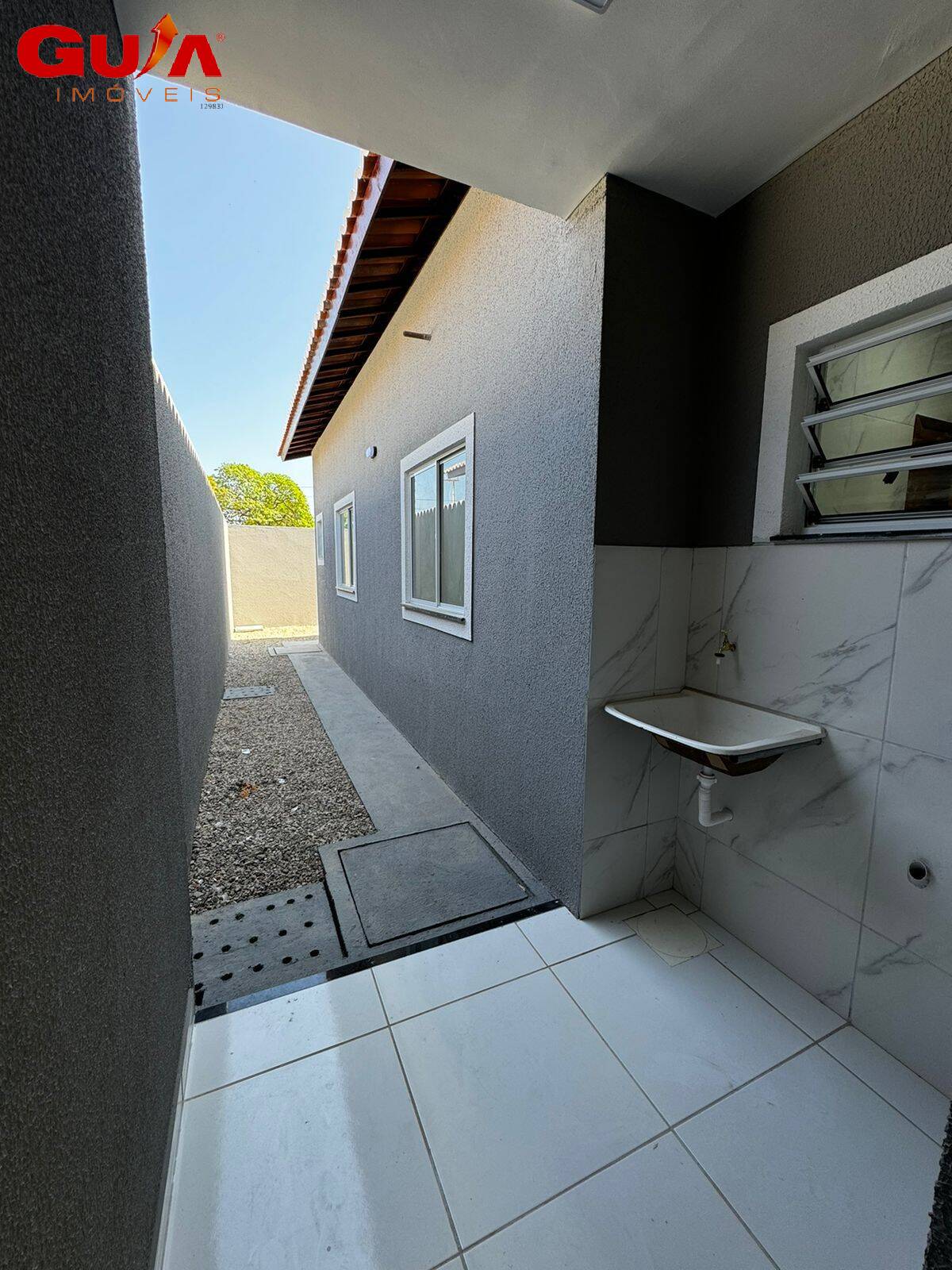 Casa à venda com 2 quartos, 80m² - Foto 11