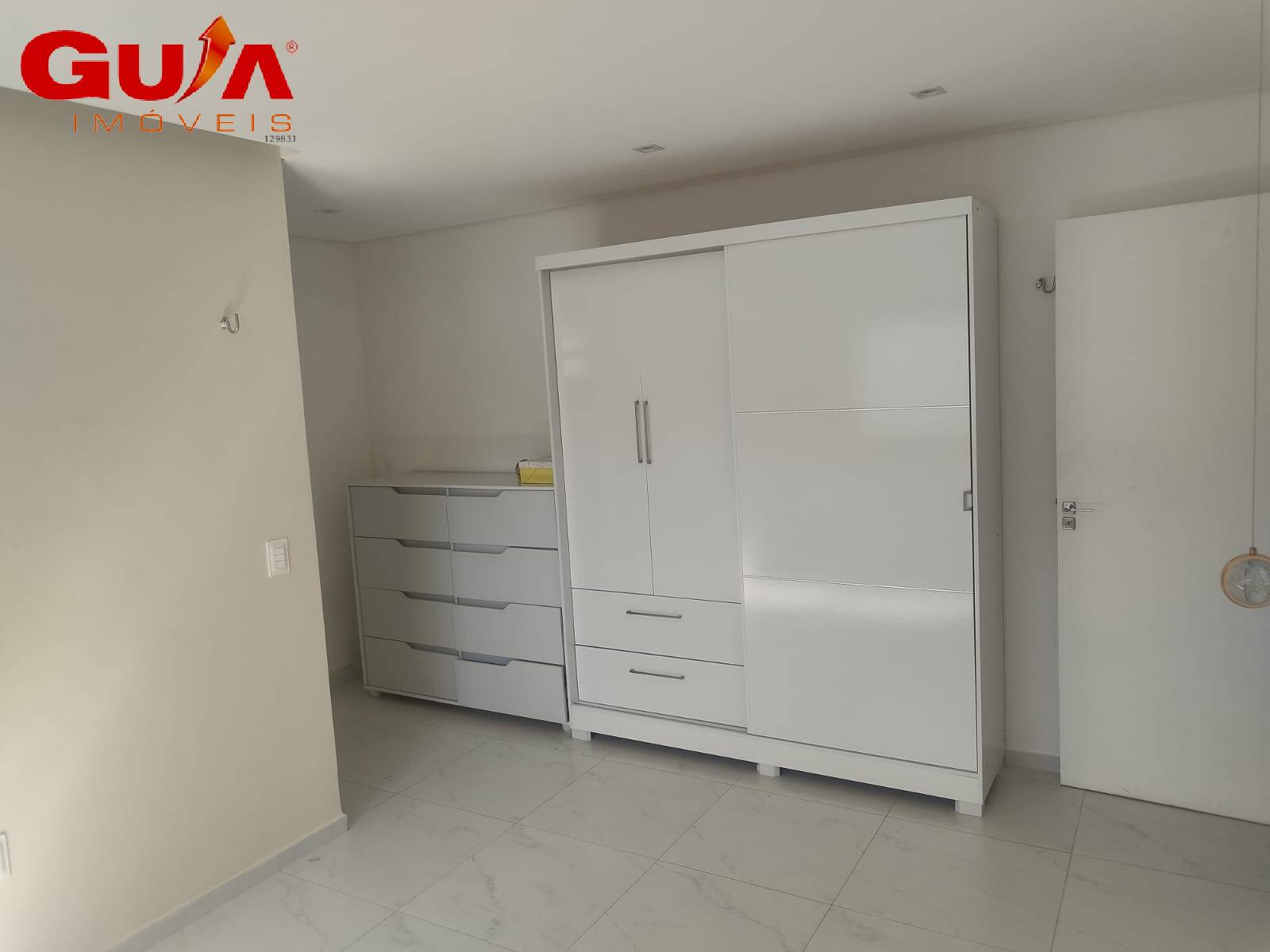 Casa à venda com 2 quartos, 71m² - Foto 9