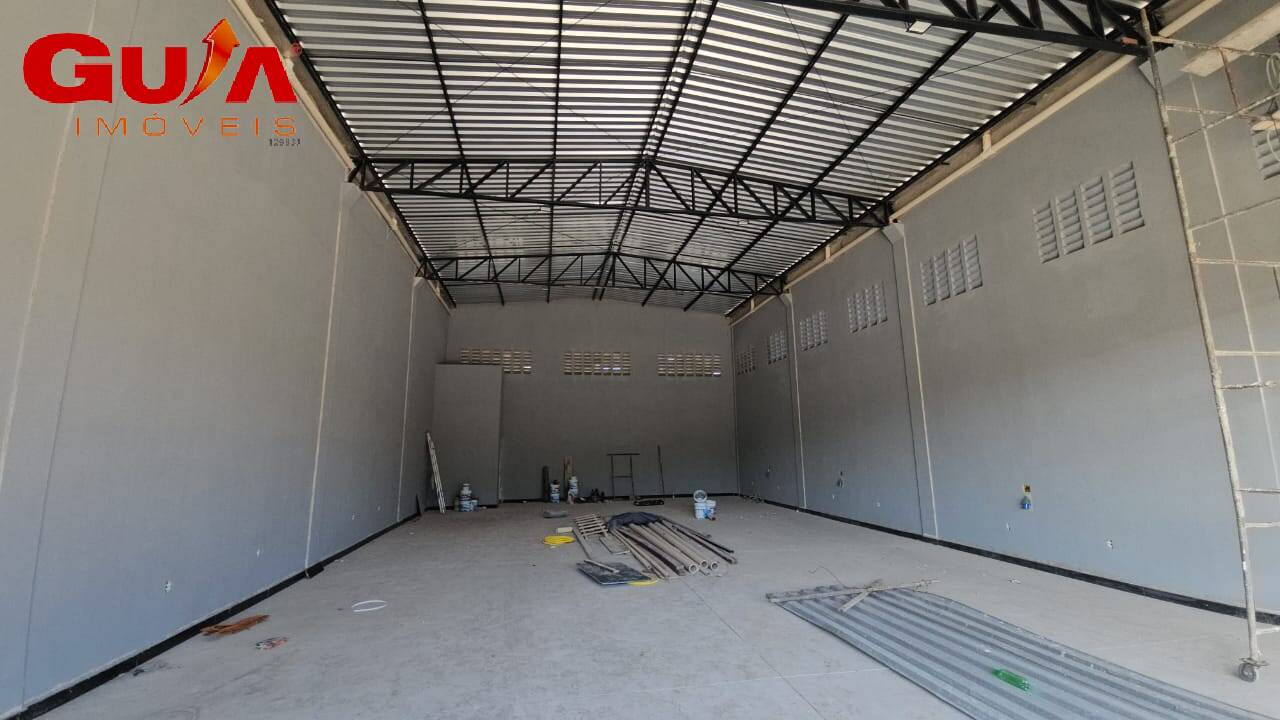 Galpao comercial em aquiraz 040, 200 m²