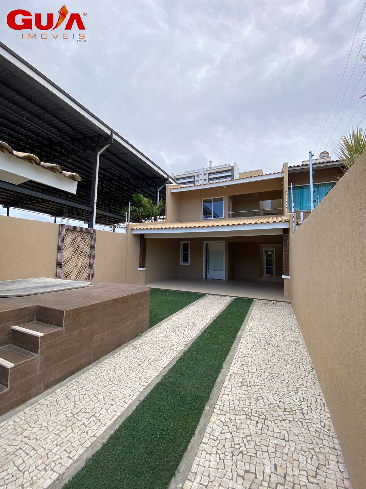 Belíssima Casa prox. a Washington Soares