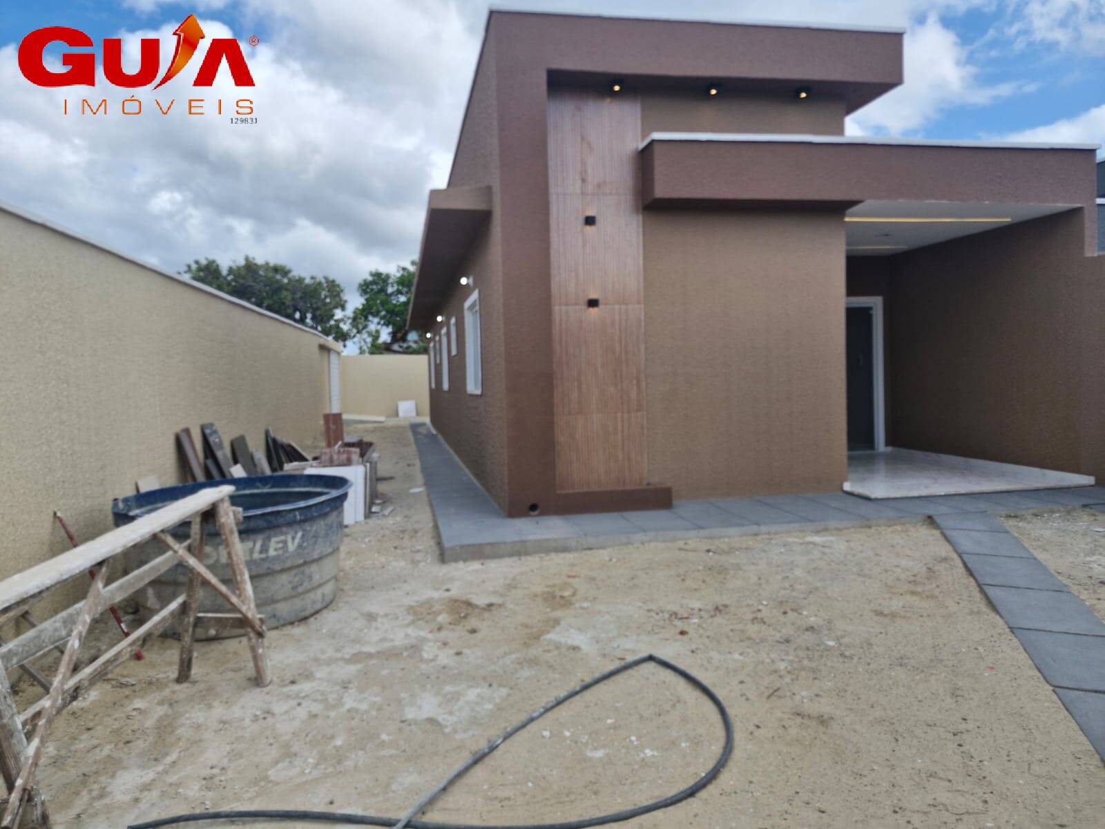 Casa à venda com 2 quartos, 100m² - Foto 4