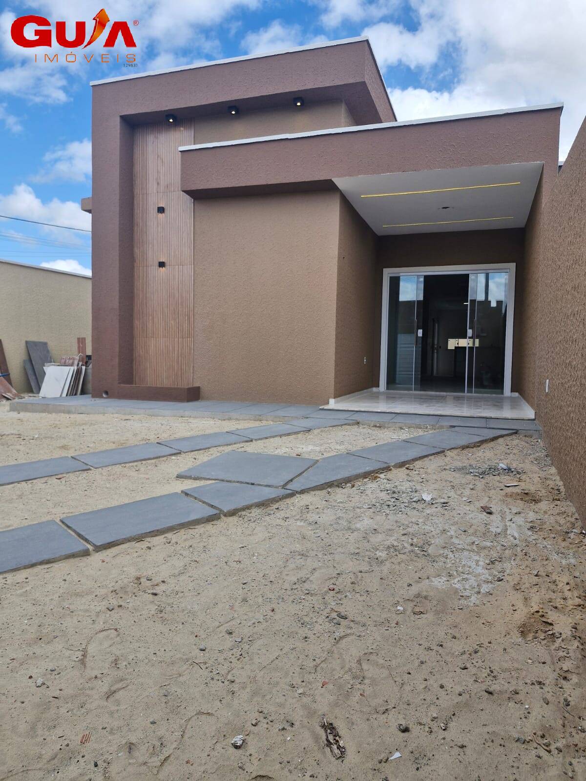 Casa à venda com 2 quartos, 100m² - Foto 3