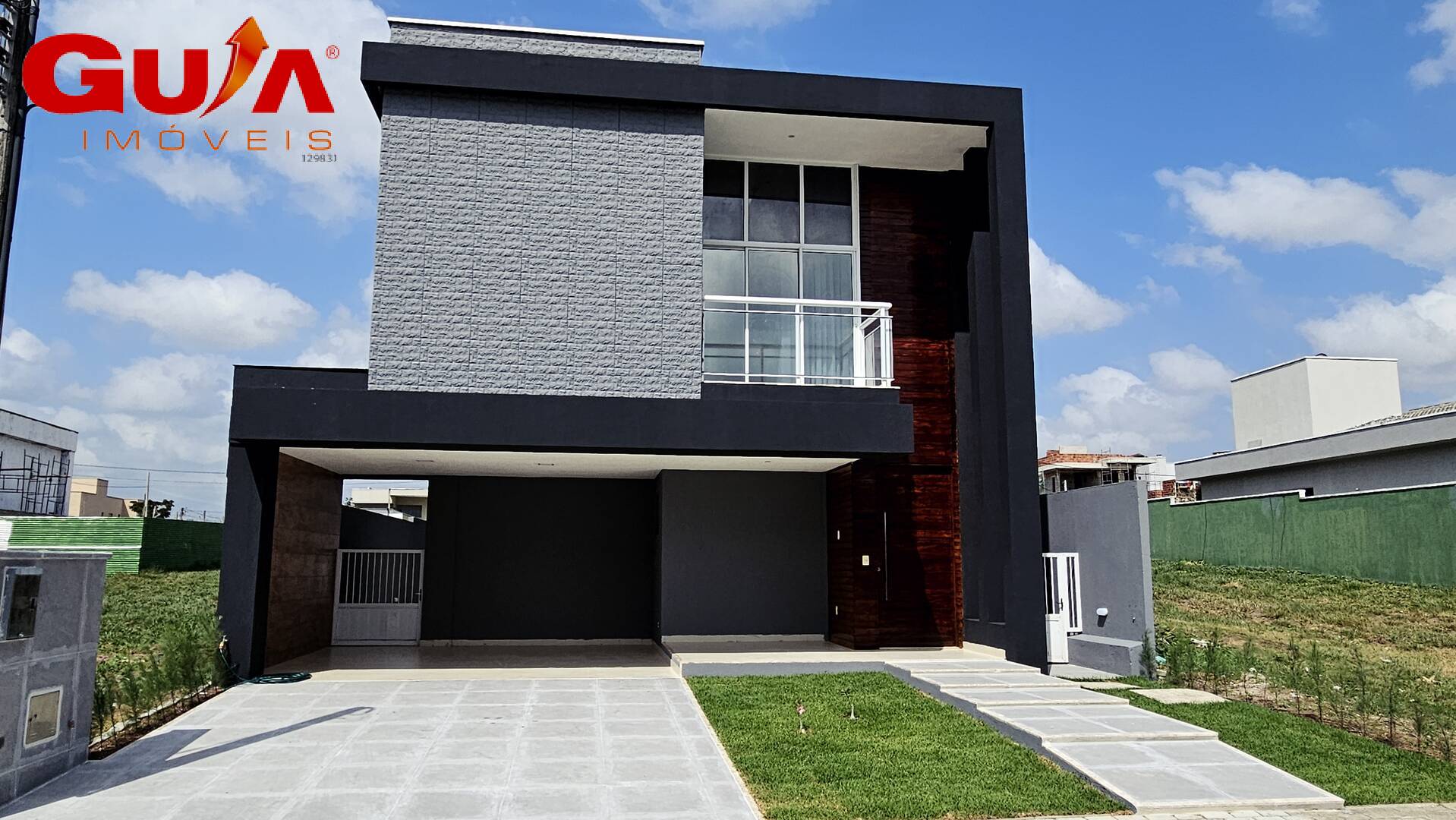 Casa à venda com 4 quartos, 450m² - Foto 2