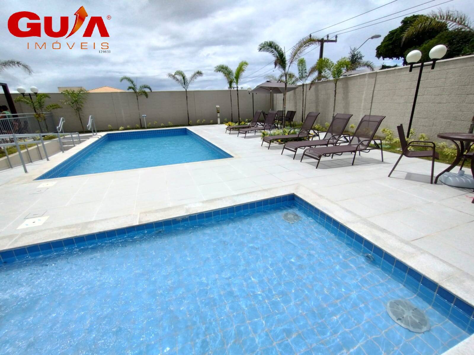 Apartamento à venda com 2 quartos, 60m² - Foto 2