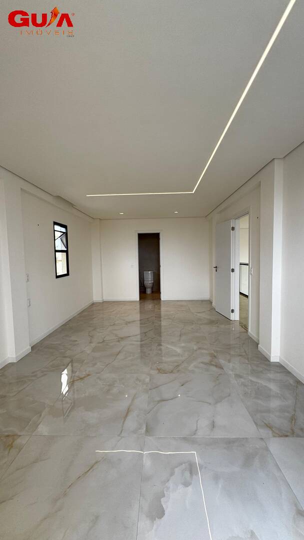 Casa, 4 quartos, 245 m² - Foto 13