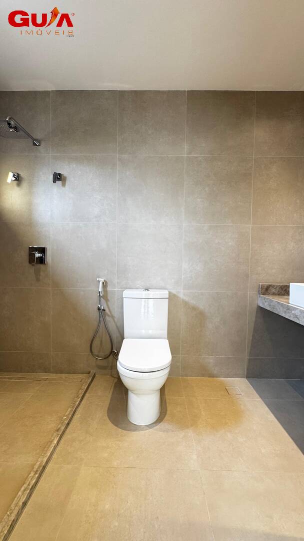 Casa, 4 quartos, 245 m² - Foto 15