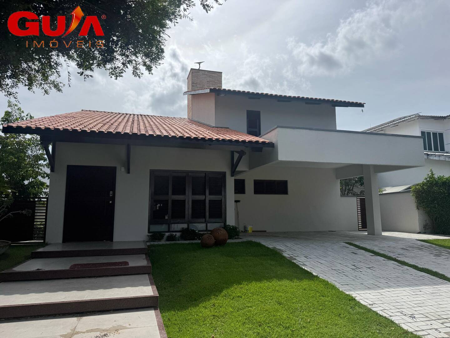 Casa de altíssimo padrão construtivo para locação