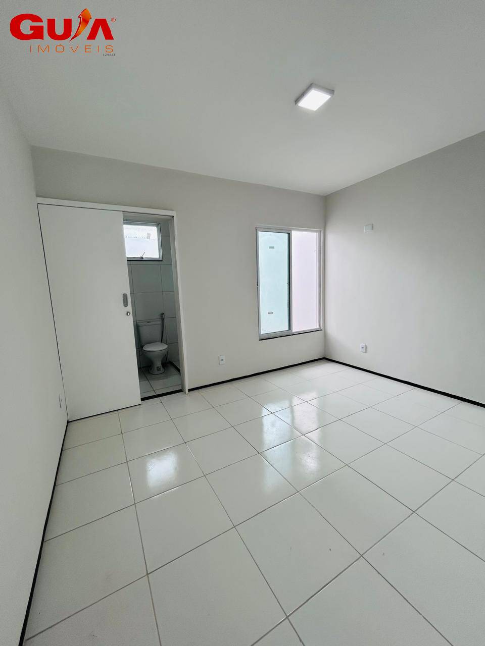 Casa à venda com 3 quartos, 82m² - Foto 11